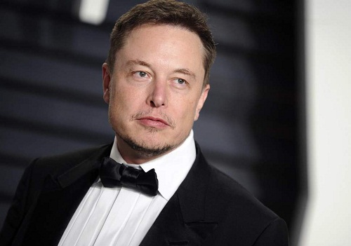 Elon Musk là một nhà phát minh, doanh nhân, tỷ phú người Mỹ.