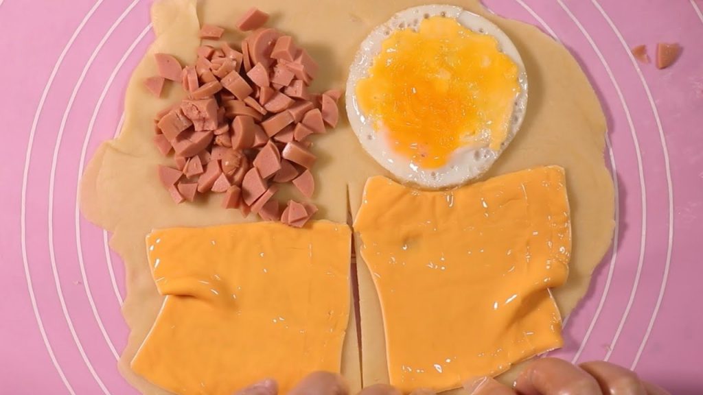 banh-mi-trung-pho-mai