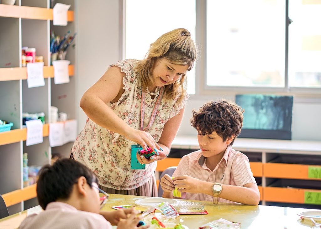 Giáo viên nước ngoài giảng dạy tại Trường Quốc tế Singapore (SIS) Vũng Tàu