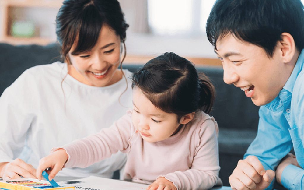 Sự đồng hành của ba mẹ quyết định rất lớn đến thái độ học tập của con